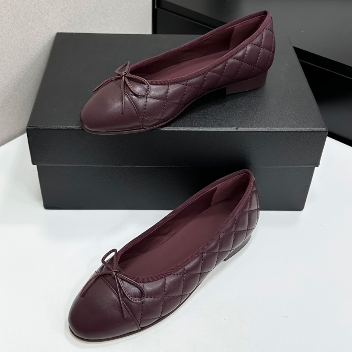 2026 Women's Two-Tone Cap-Toe  - Women Shoes Size บทวิจารณ์และราคา