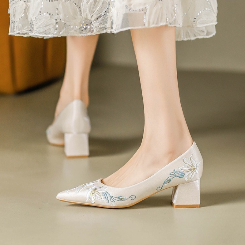 Spring Red Wedding Shoes Embro - Women'S Shoes Naturalizer บทวิจารณ์และราคา