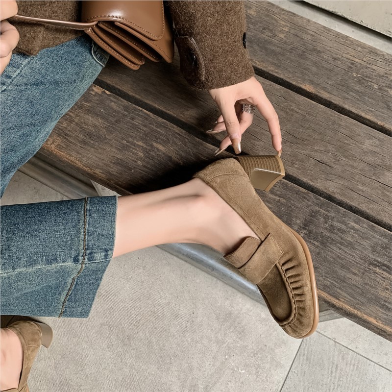 Dilalula 2026 Natural Cow Sued - Women'S Shoes Naturalizer บทวิจารณ์และราคา